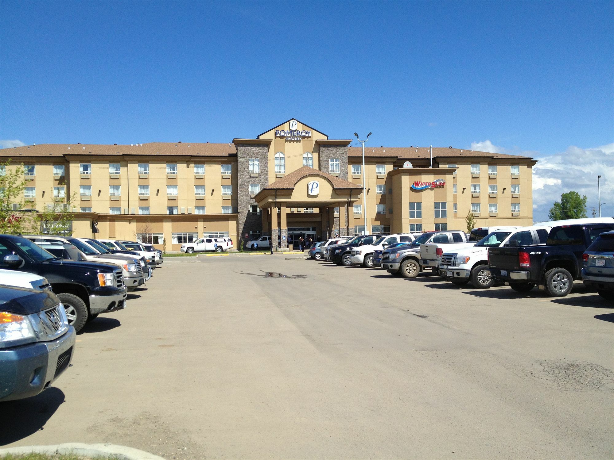 Pomeroy Hotel Fort St. John Eksteriør billede
